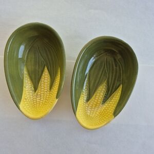 Vintage Set Of 2 Shawnee Pottery  Corn Cob Plates group #2